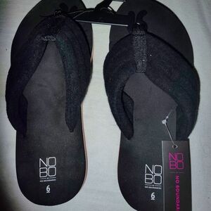 No Boundaries Women's Black Sandals